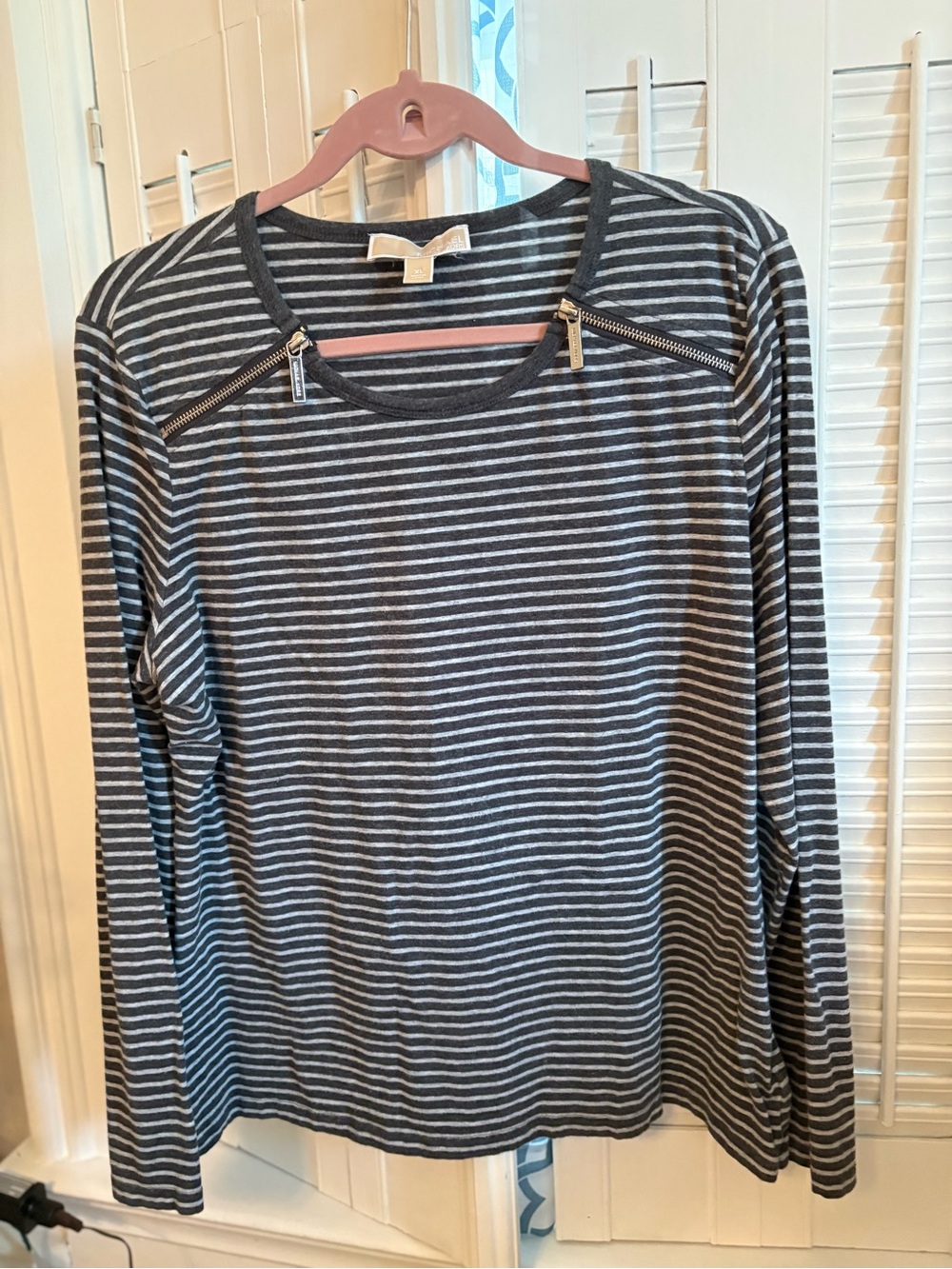 MICHAEL Michael Kors Gray and White Striped Long-Sleeve Top with Shoulder Zips